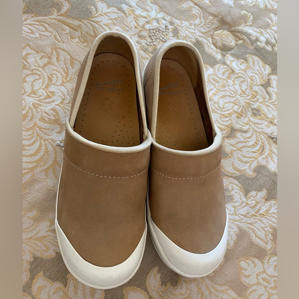 Dansko Profesional clogs